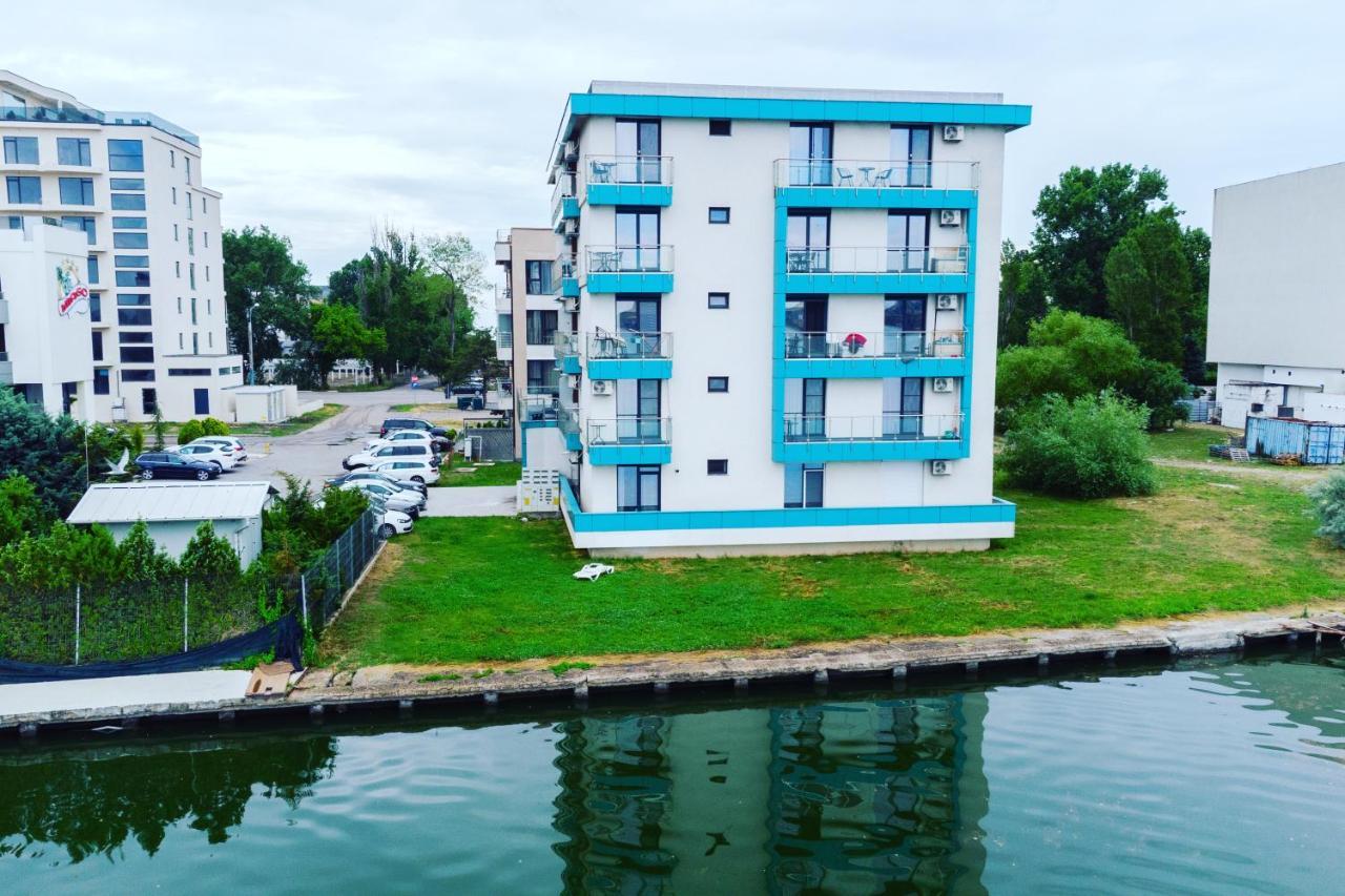 Lakeside Studio Mamaia Central Екстериор снимка