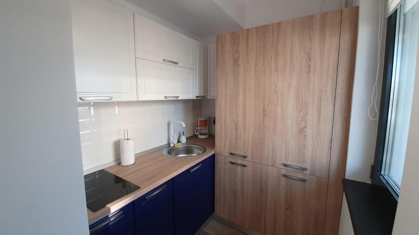 Lakeside Studio Mamaia Central Екстериор снимка
