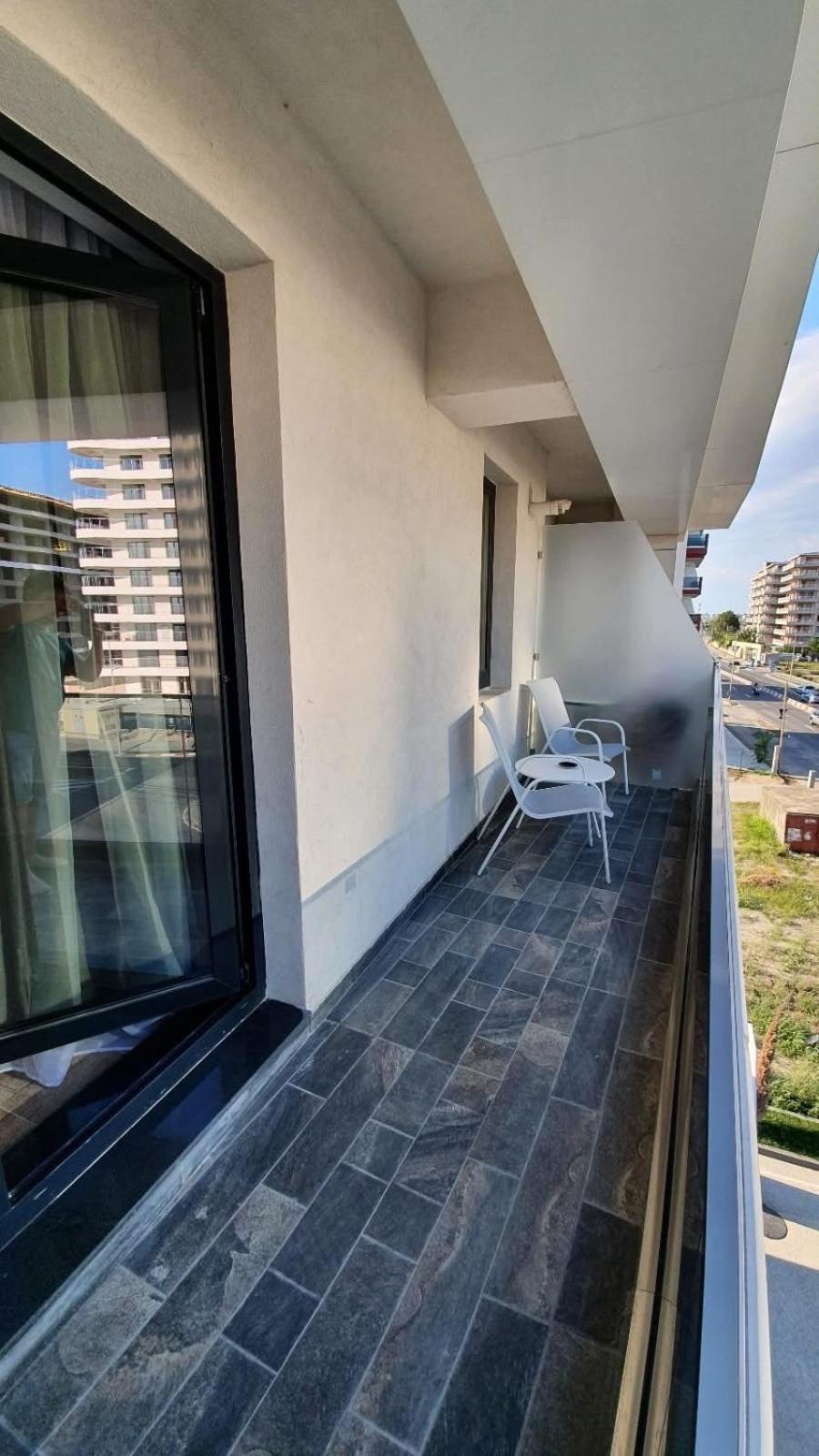 Lakeside Studio Mamaia Central Екстериор снимка